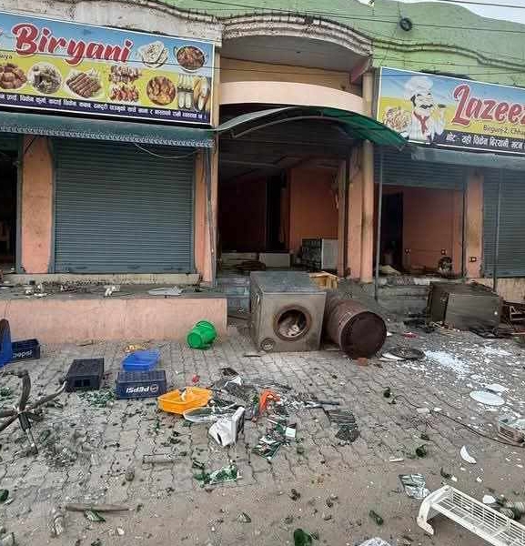 संयमता अपनाऊ, नीति बनाऊ 