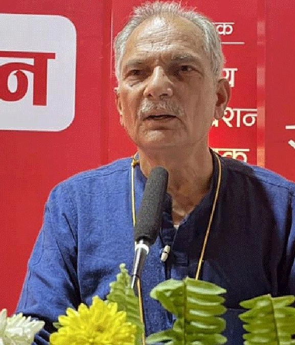 पार्टी नेतृत्व तेस्रो पुस्तालाई दिन भट्टराईको प्रस्ताव