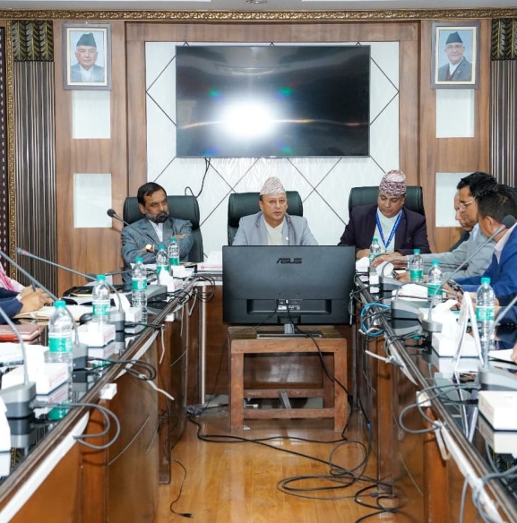 जनतालाई सेयर दिएर तमोर जलाशययुक्त आयोजना अघि बढाउँछौं : मन्त्री खड्का