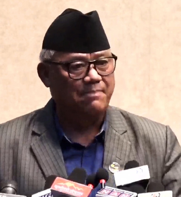 संविधान पुनर्लेखन होइन, अभ्यासका आधारमा परिमार्जन आवश्यक : भीष्मराज आङदेम्बे