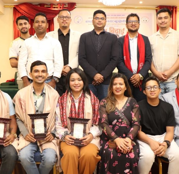 एकैदिन ५ संघसंस्थाबाट सम्मानित भए रेशम र सिम्रन