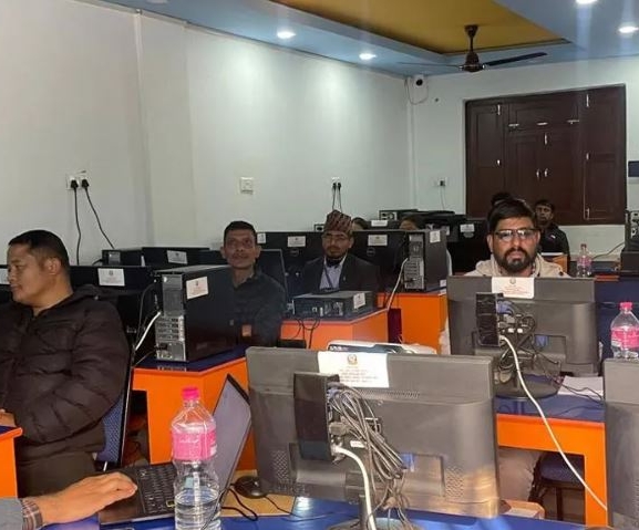 सामुदायिक विद्यालयका शिक्षकलाई प्रविधिमा दक्ष बनाइँदै