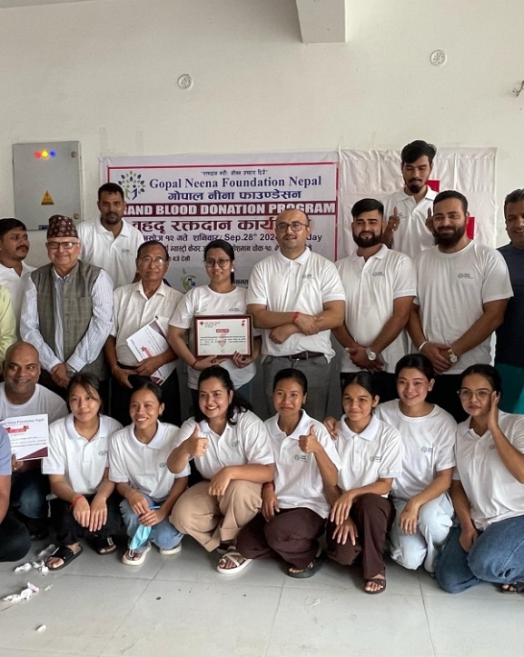 गोपाल नीना फाउण्डेसनबाट बृहत् रक्तदान, १० महिलासहित ५७ जनाले दिए रगत