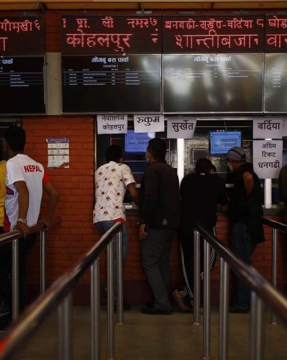 नयाँ बसपार्कका सबै ‘काउन्टर’बाट ‘अनलाइन’ प्रणालीमा टिकट काट्न सुरु