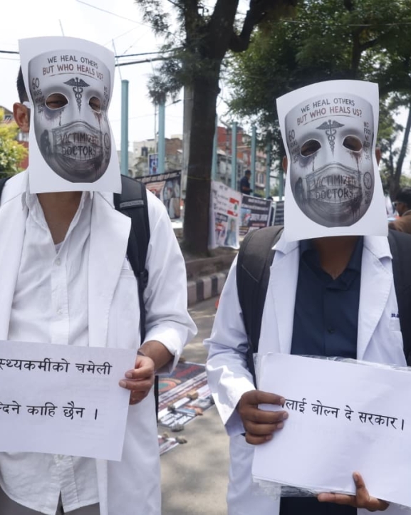 चिकित्सक आन्दोलन समाधानका लागि तत्काल वार्ता थाल्न एमालेको आग्रह
