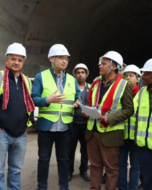 सिद्धबाबा सुरुङ निर्माण ६५ प्रतिशत, छिटो सक्न मन्त्री घिसिङको निर्देशन