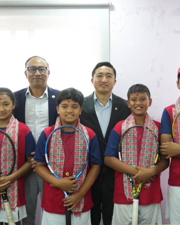 यू–१२ टेनिस टोली श्रीलंका प्रस्थान