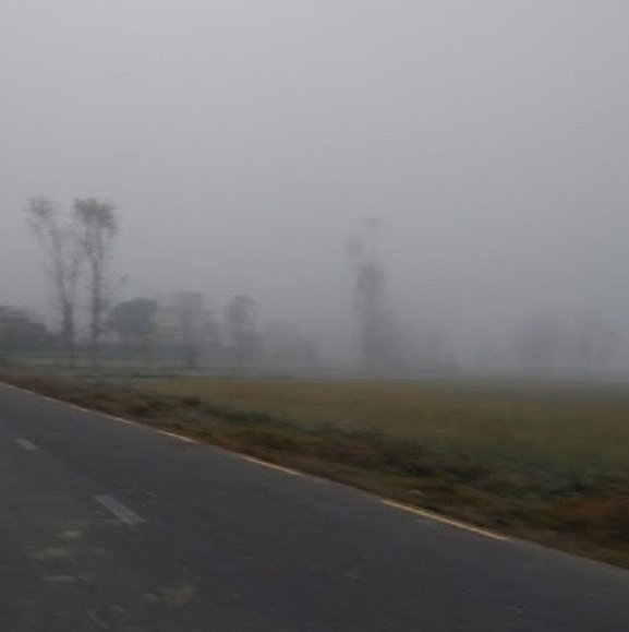 शीतलहरले पूर्व-पश्चिम राजमार्ग अवरुद्ध