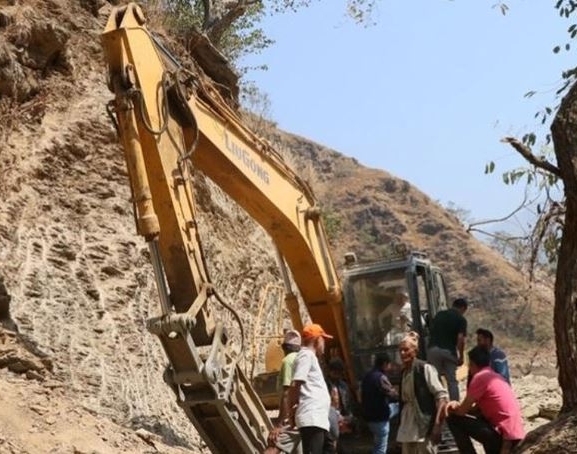 दिक्तेल-रेग्मीटार सडक निर्माण अन्तिम चरणमा