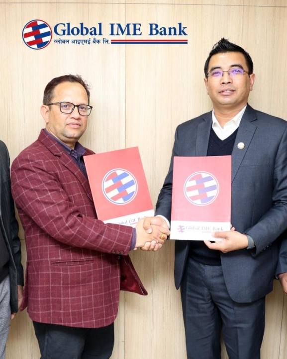 ग्लोबल आइएमईले पत्रकारलाई क्यामरा किन्न बिना धितो कर्जा दिने