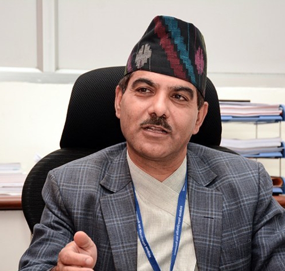 अन्तःशुल्क स्टिकर छपाइमा भ्रष्टाचार : निलम्बित मुख्यसचिव अर्यालले पाए सफाइ