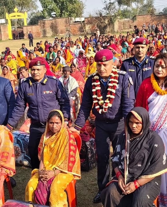 नेपाल प्रहरी श्रीमती संघद्वारा न्यानो कम्बल वितरण