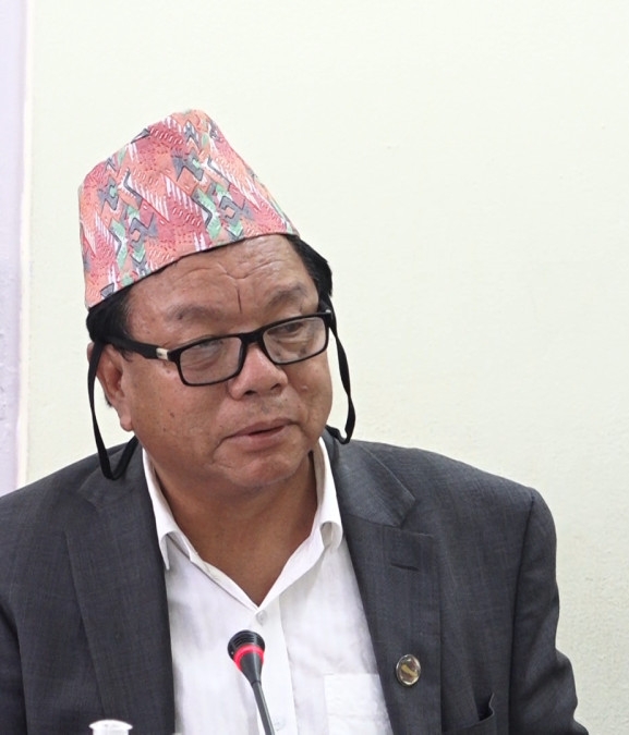 एक वर्षसम्म सञ्चारमाध्यमलाई अन्तर्वार्ता नदिने मन्त्री पुनको घोषणा