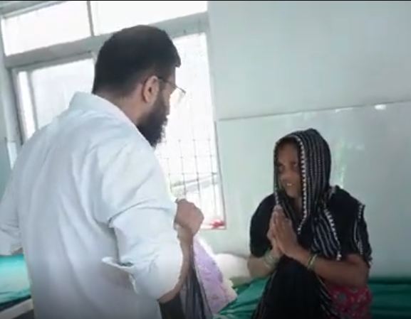 शिक्षामन्त्रीद्वारा गजेन्द्रनारायण सिंह अस्पतालको स्थलगत अवलोकन, बविताकुमारी पासवानसँग भेट