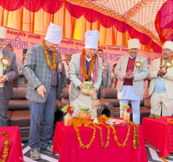 दाङमा नियमित हवाइ उडान अपरिहार्य : देउवा