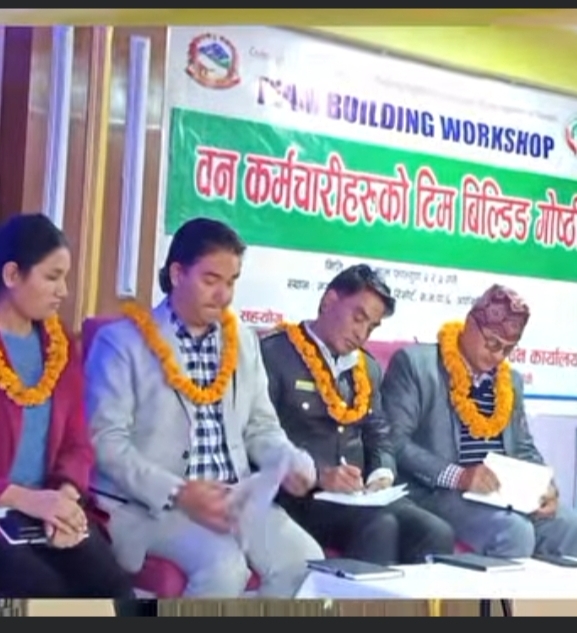नागरिकको गुनासो नआउने गरी काम गर्नुस् : सचिव काफ्ले