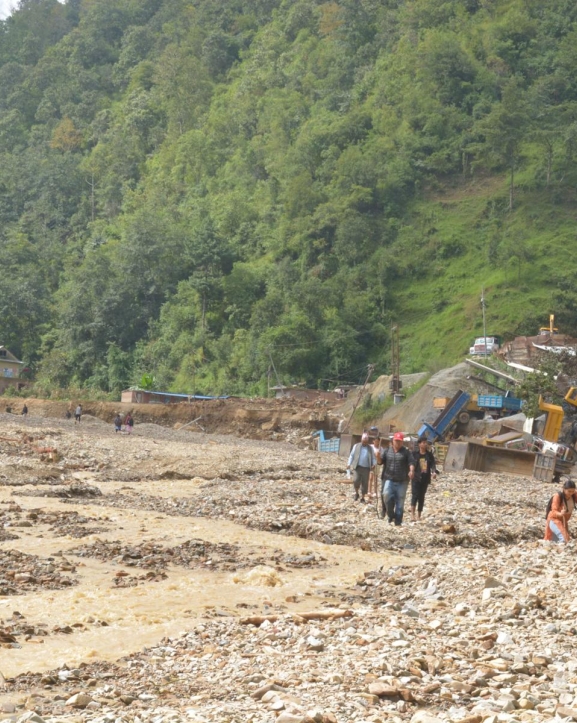 पीडित भन्छन : 'प्राथमिकताका आधारमा राहत वितरण गर्नुपर्छ'