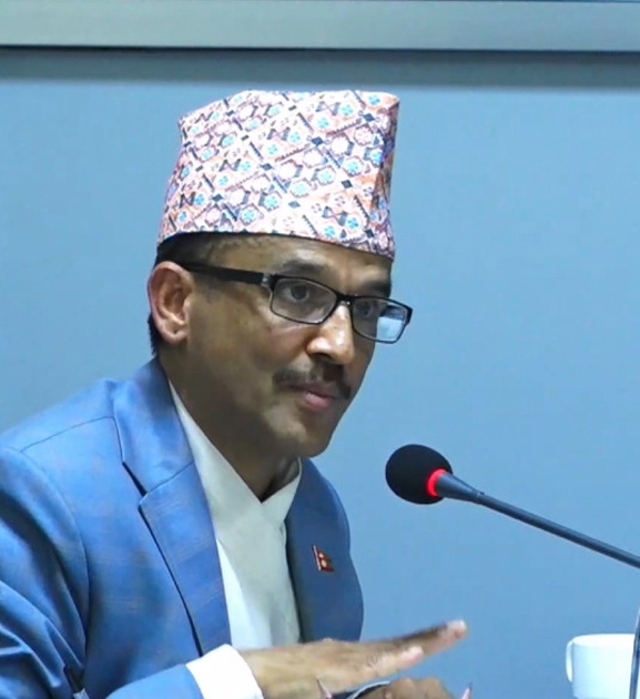 ग्यास अभावभन्दा वितरण प्रणालीमा चाप बढी, पूर्ण सिलिण्डर कार्यान्वयनपछि माग अस्वाभाविक बढ्यो : उद्योग सचिव