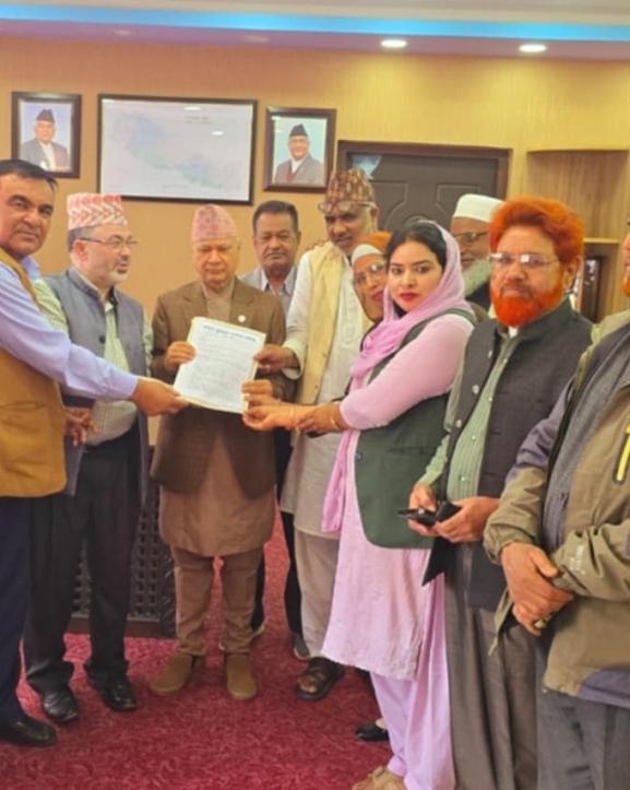 राष्ट्रिय मुस्लिम समन्वय समितिले विभिन्न माग राख्दै शिक्षामन्त्रीलाई बुझायो ज्ञापनपत्र