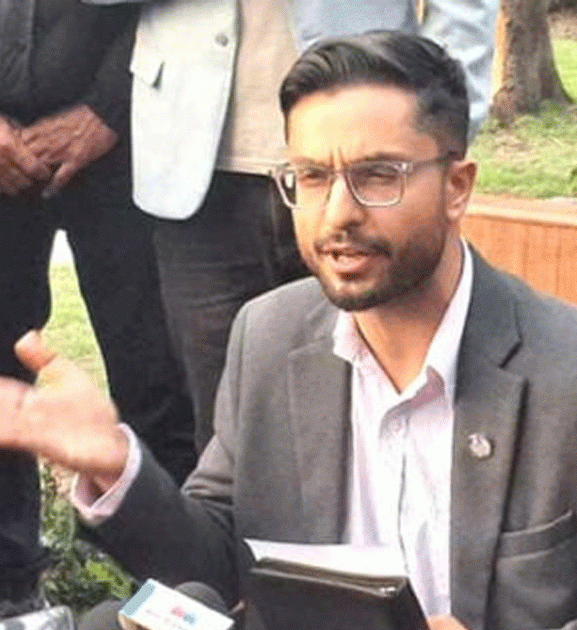 सुकुम्वासी बस्ती हटाउने विषयमा कुनै निर्णय नभएको मन्त्री पोखरेलको स्पष्टोक्ति