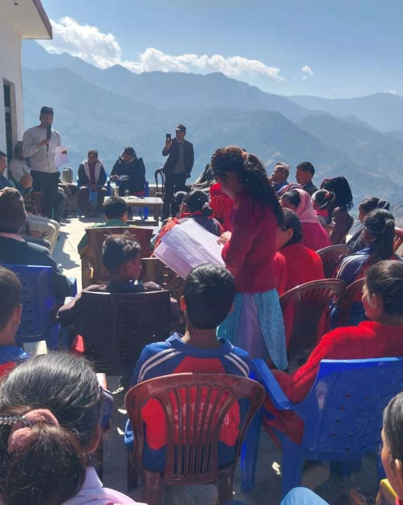 छाउगोठमै बस्नुपर्ने चिन्तामा बझाङका बालिका