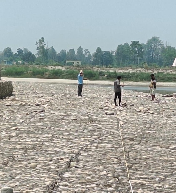 महाकाली नदीमा एक हजार २२० मिटर तटबन्ध निर्माण
