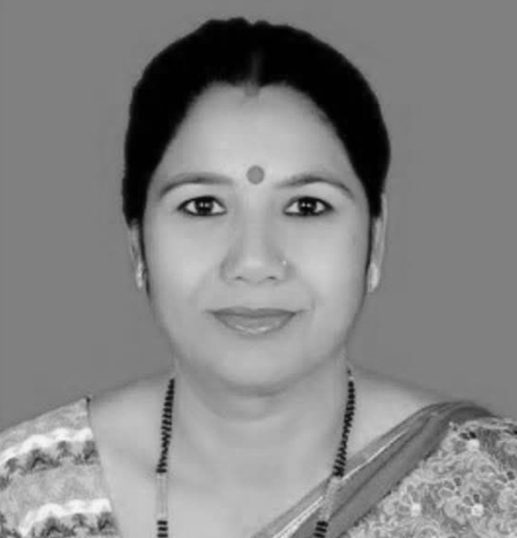 एमाले नेता लालबाबु पण्डितलाई पत्नी शोक