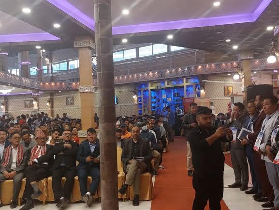 म नेता भएर होइन, व्यवसायीको सेवक भएर काम गर्ने छु : गुरुङ