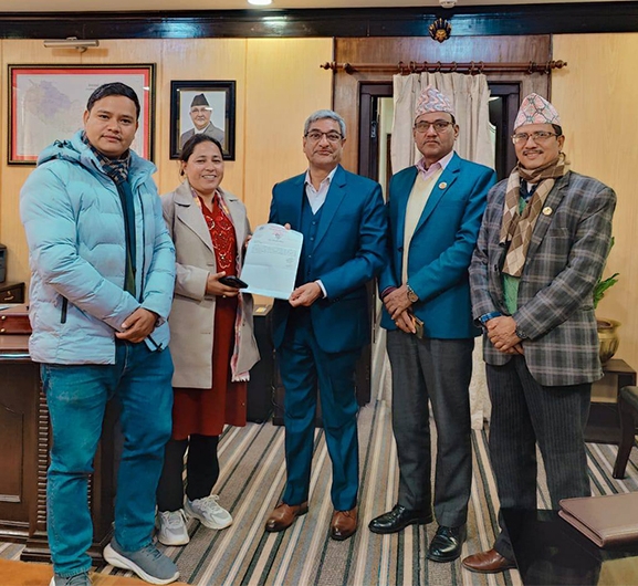 दुई किशोरीको मृत्युबारे गृहमन्त्रीको ध्यानाकर्षण