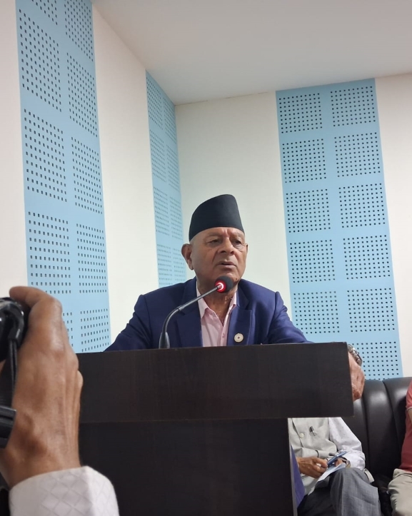 विज्ञापनसम्बन्धी संघीय निर्णय फिर्ता लिनुपर्छ : मन्त्री अधिकारी
