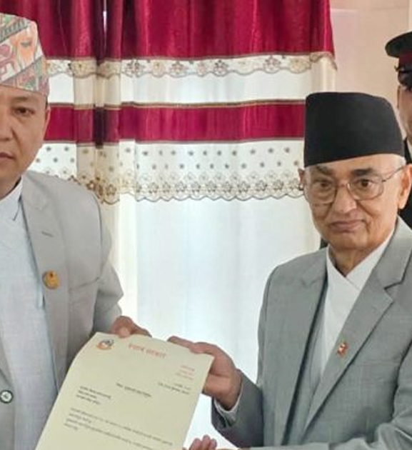 बागमती प्रदेशको मुख्यमन्त्रीमा किरण थापा नियुक्त