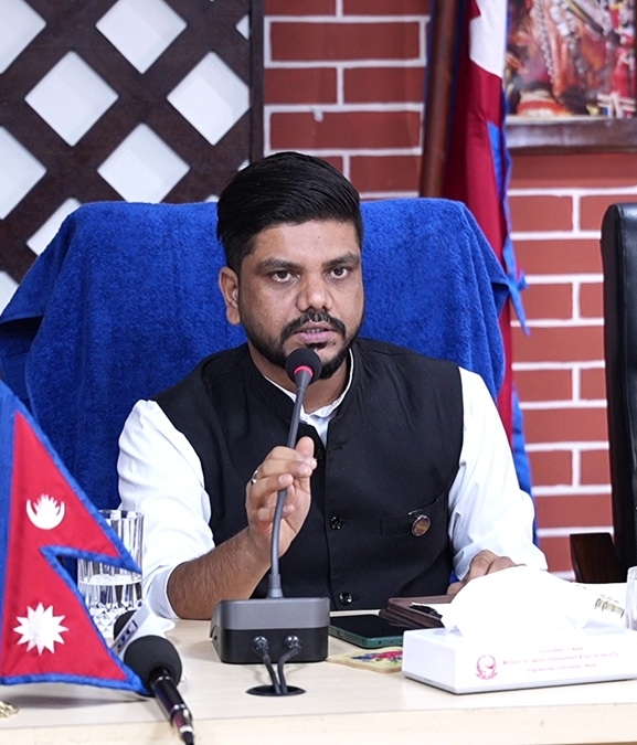वैज्ञानिक सेवा शुल्क तोकिने श्रममन्त्री यादवको घोषणा
