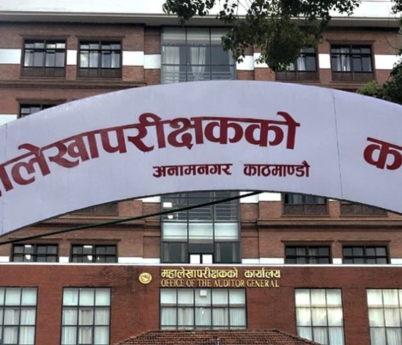 सल्लाहकार र स्वकीयका नाममा राज्यलाई खर्बौको भार
