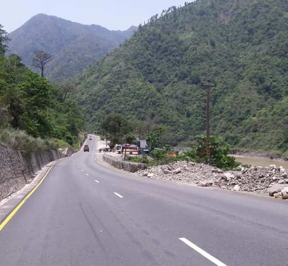 मुग्लिन–मलेखु सडक राति बन्द गरेर स्तरोन्नति गरिने