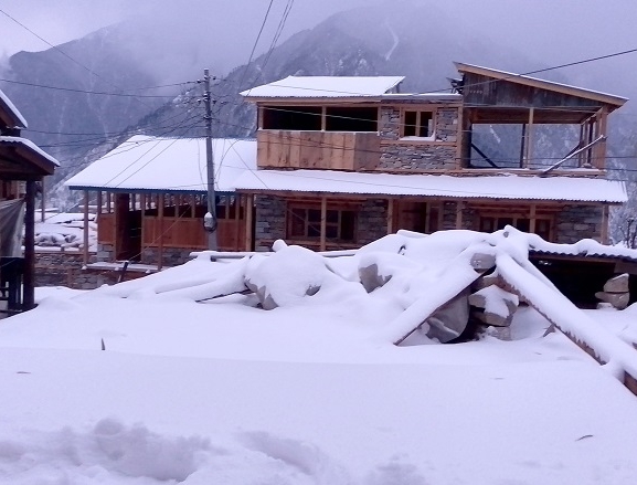 हुम्लामा हिमपात