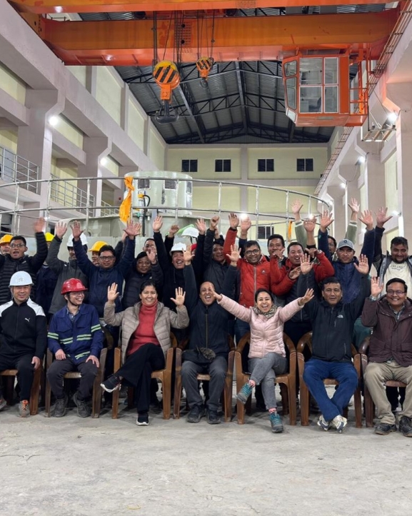 साञ्जेन जलविद्युत् आयोजनाद्वारा व्यावसायिक उत्पादन सुरु