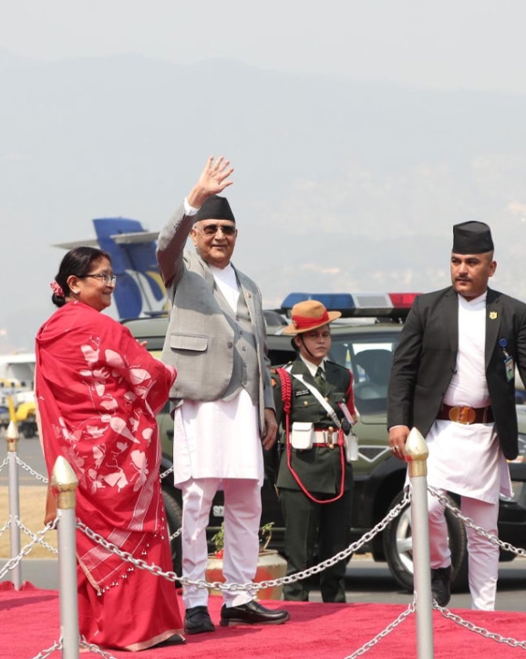 प्रधानमन्त्री ओली र थाइल्याण्डका प्रधानमन्त्री सिनावातबीच भेटवार्ता हुँदै
