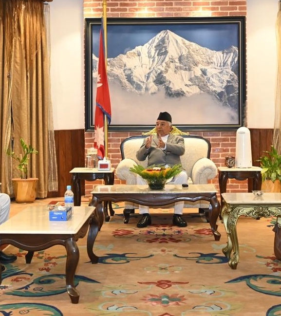 प्रधानमन्त्री ओलीले राष्ट्रपति पौडेललाई गराए चीन भ्रमणबारे जानकारी