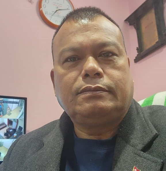 व्यवसायी पाण्डे मञ्चबाट निष्कासित
