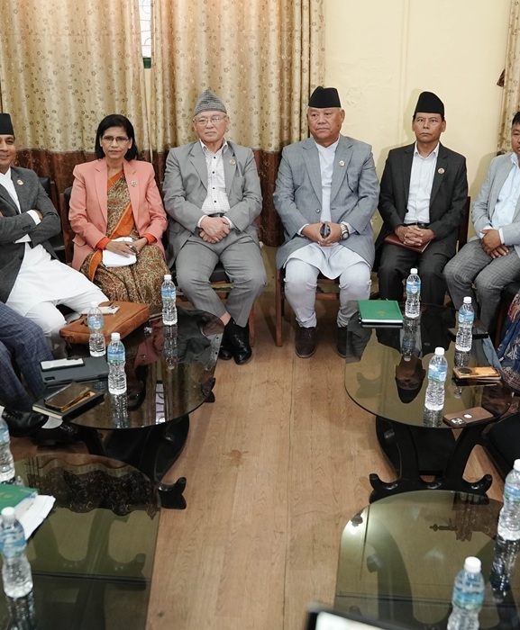 प्रधानमन्त्रीले संसद्‍मै माफी नमागेसम्म सदन चल्न नदिने विपक्षी दलको निर्णय