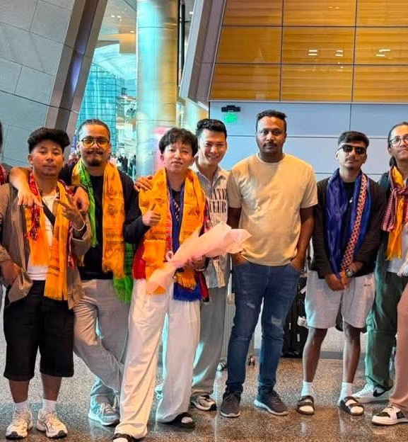 कतार आइपुग्यो ‘केहार एन्ड द लुङ्गा’ टोली, भोलि दोहामा विशेष सांगीतिक प्रस्तुति