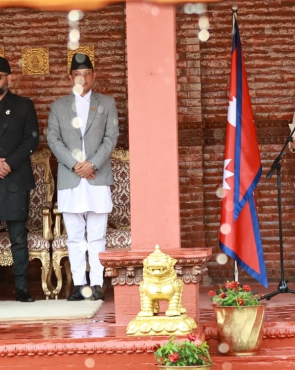 नवनियुक्त गृहमन्त्री सुधन गुरुङ र नवप्रवर्तनमन्त्री महावीर पुनले लिए शपथ