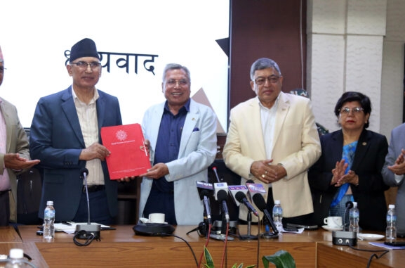 बजेटमा चेम्बरको १०१ बुँदे सुझाव, अर्थमन्त्री भन्छन्- ‘निजी क्षेत्रका समस्या सम्बोधन गर्ने काम भइरहेको छ’