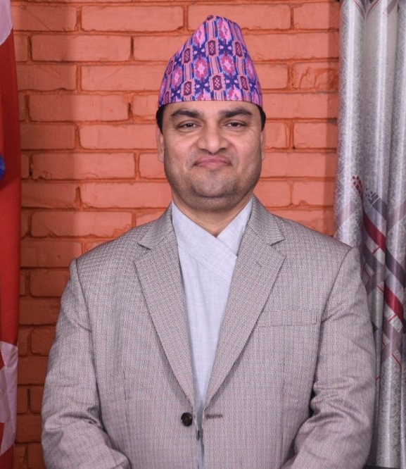चिकित्सकले स्वास्थ्यमन्त्रीलाई बुझाए ज्ञापनपत्र