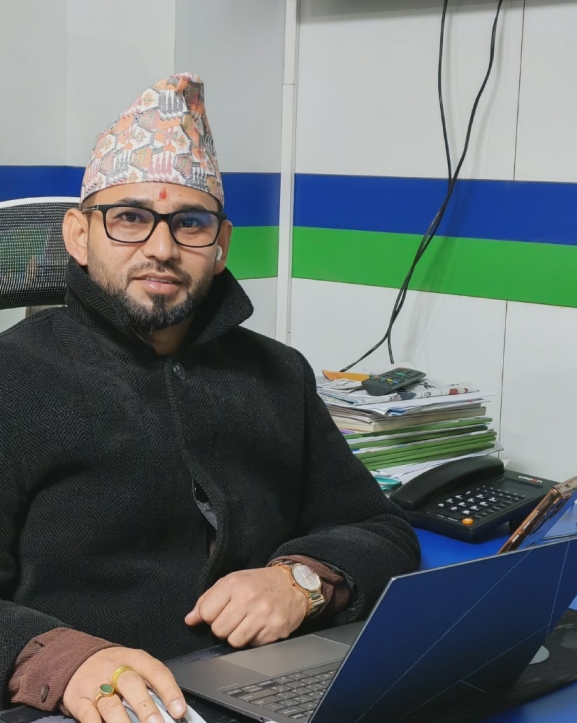 युवा व्यवसायी अधिकारीले सचिवमा उम्मेदवारी दिँदै