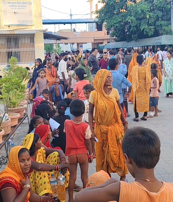 छेपारो परेको खाजा खाएपछि ७० बढी बालबालिका अस्पताल भर्ना