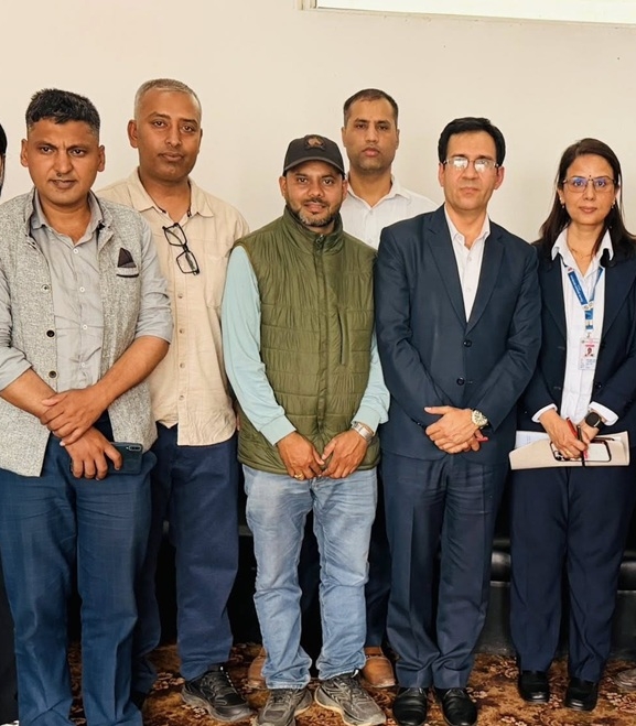 पत्रकारसँग प्रजिअ घिमिरेको भेटघाट, दक्षिण ललितपुरका समस्या समाधानमा पहल गर्ने
