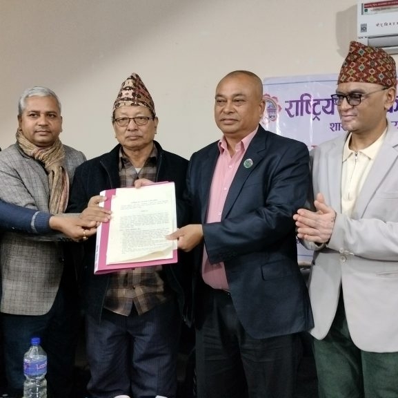 मधेश प्रदेशका सञ्चारकर्मीहरुको स्वास्थ्य र दुर्घटना बीमाको बाटो खुल्यो