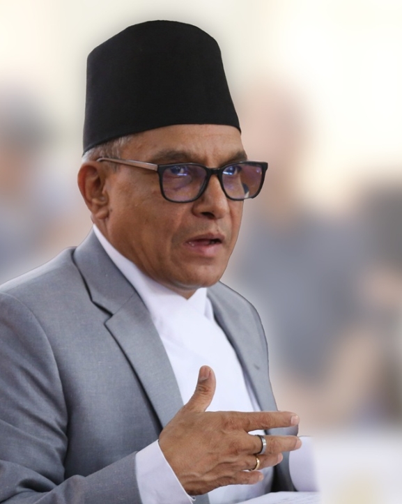 तीन महिनामै विवादमा प्रधानन्यायाधीश
