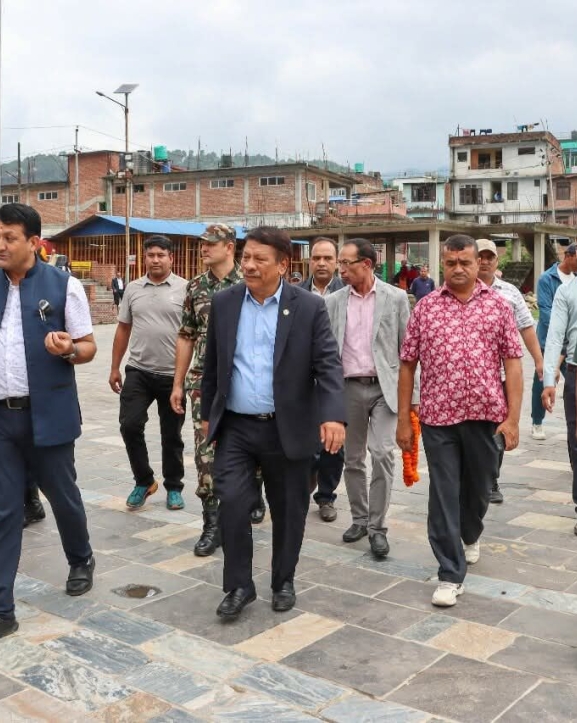 बाढीको जोखिम क्षेत्रमा उपप्रधानमन्त्री सिंहद्वारा निरीक्षण
